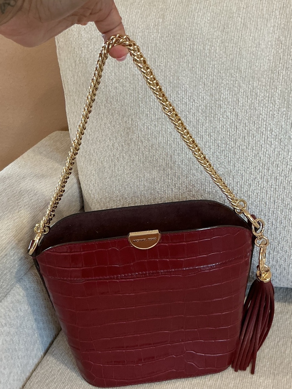 NWT Michael Kors Bea Medium Croc-Embossed Leather Bucket Bag - Burgundy